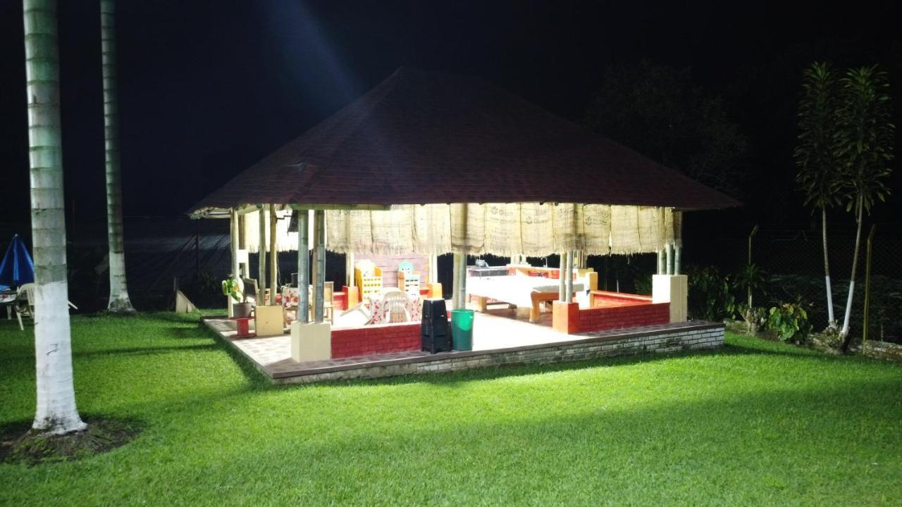 Finca Hotel Los Cocos Montenegro Buitenkant foto