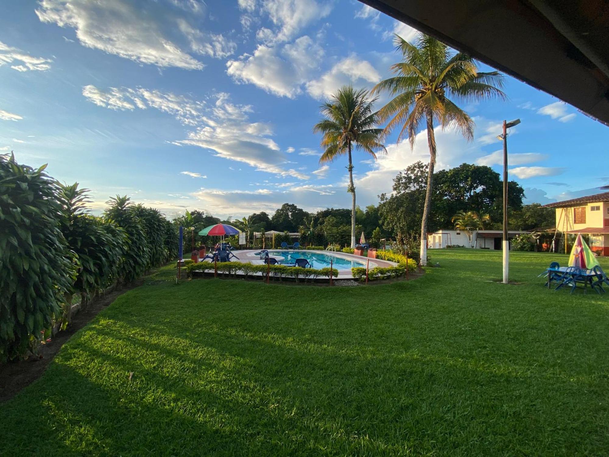Finca Hotel Los Cocos Montenegro Buitenkant foto